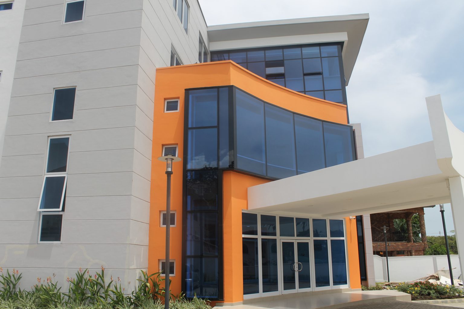Curtain wall and glazing